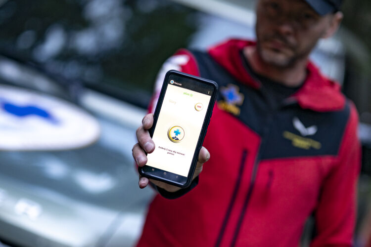 Zdjęcie przedstawiające: Co warto zabrać w góry?